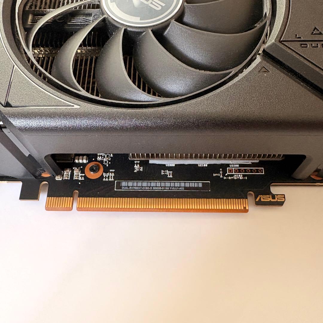 グラフィックボード・グラボ・ビデオカード ASUS Dual RX 7800 XT OC Edition 16GB