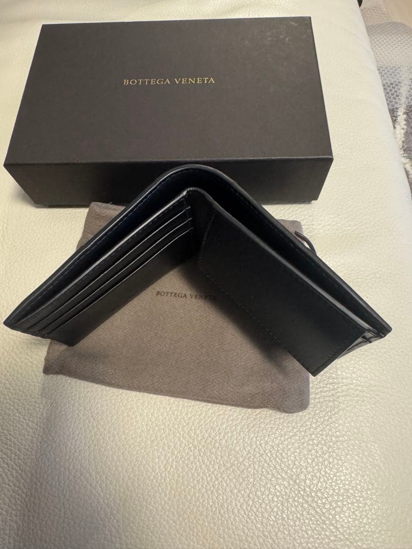 BOTTEGA VENETA 2つ折り財布　カセット　ブラック