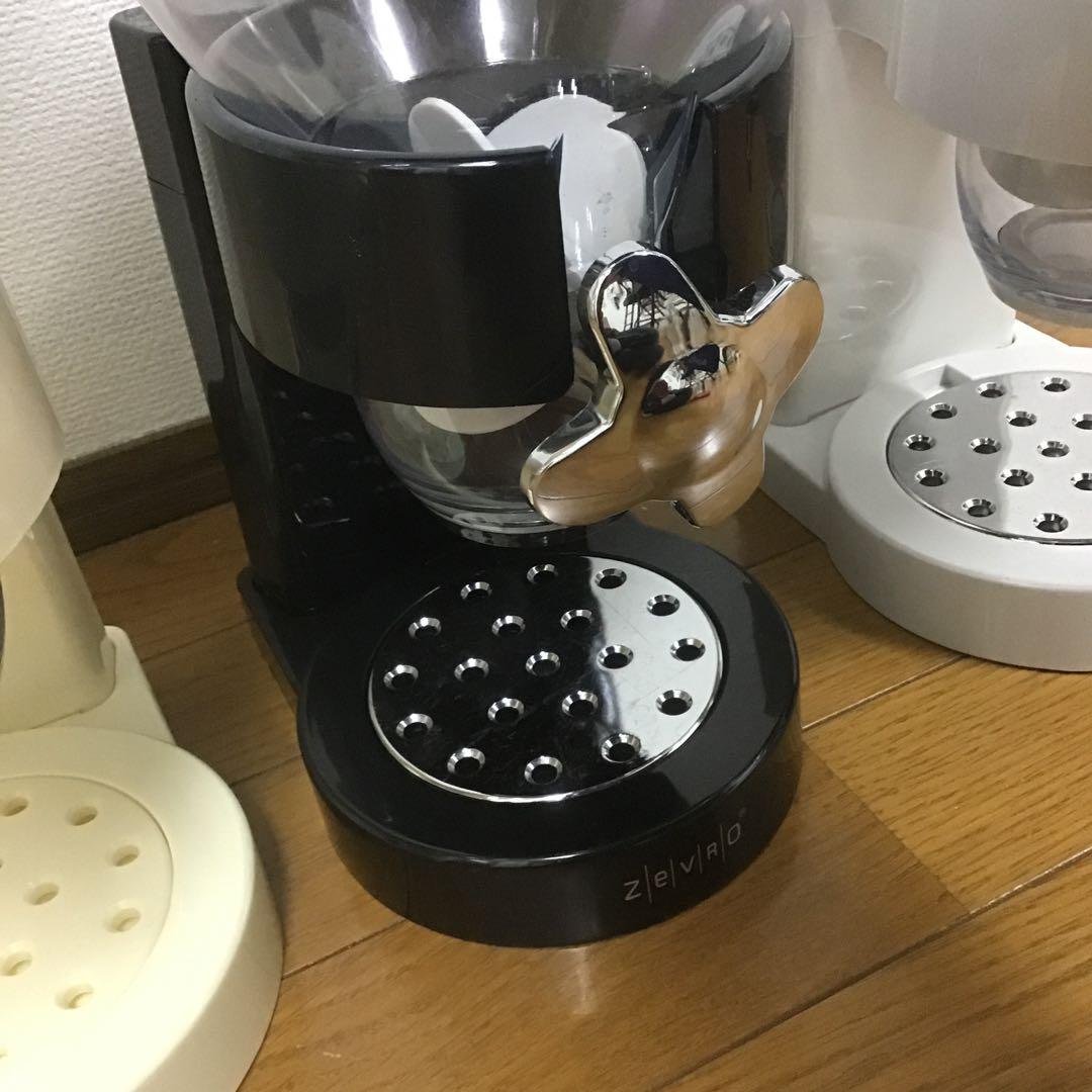 ZevROガチャガチャディスペンサー式食品保存容器 3色セット