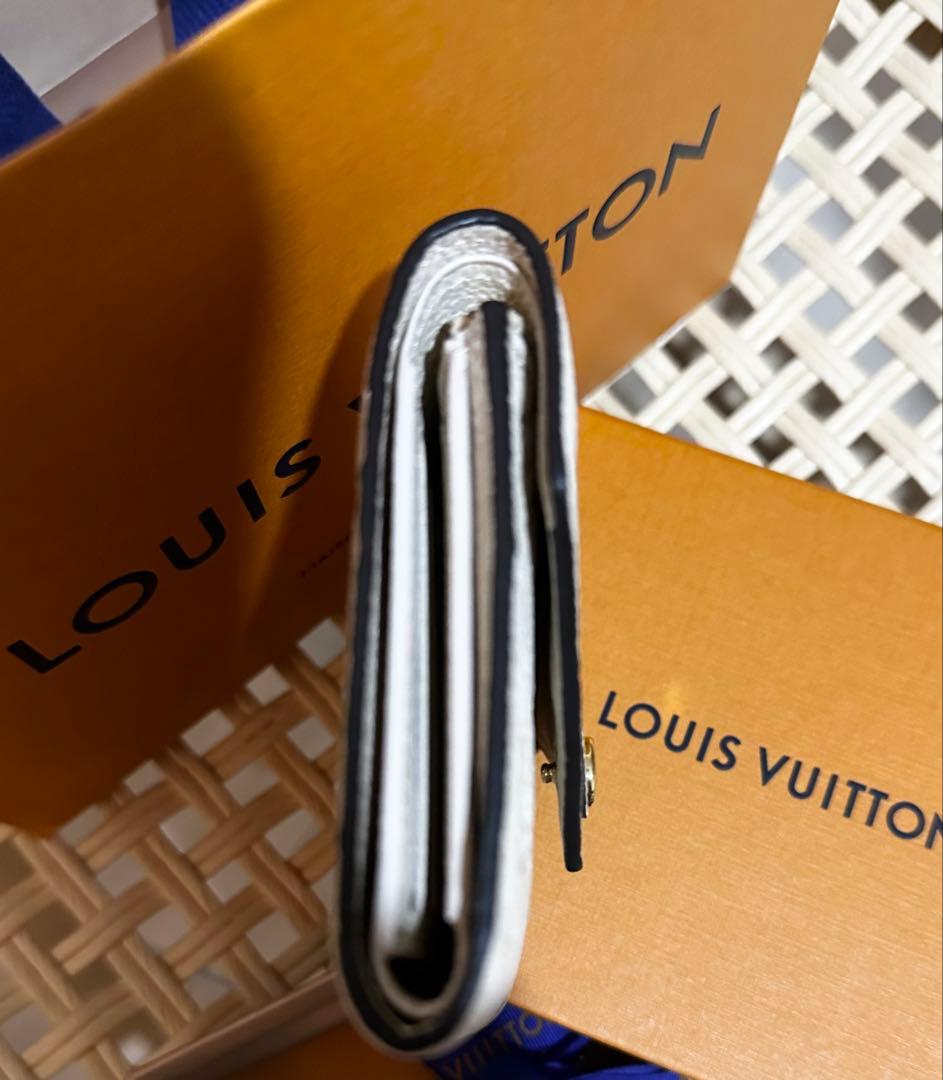 極美品 LOUIS VUITTON ポルトフォイユ ヴィクトリーヌ ホワイト