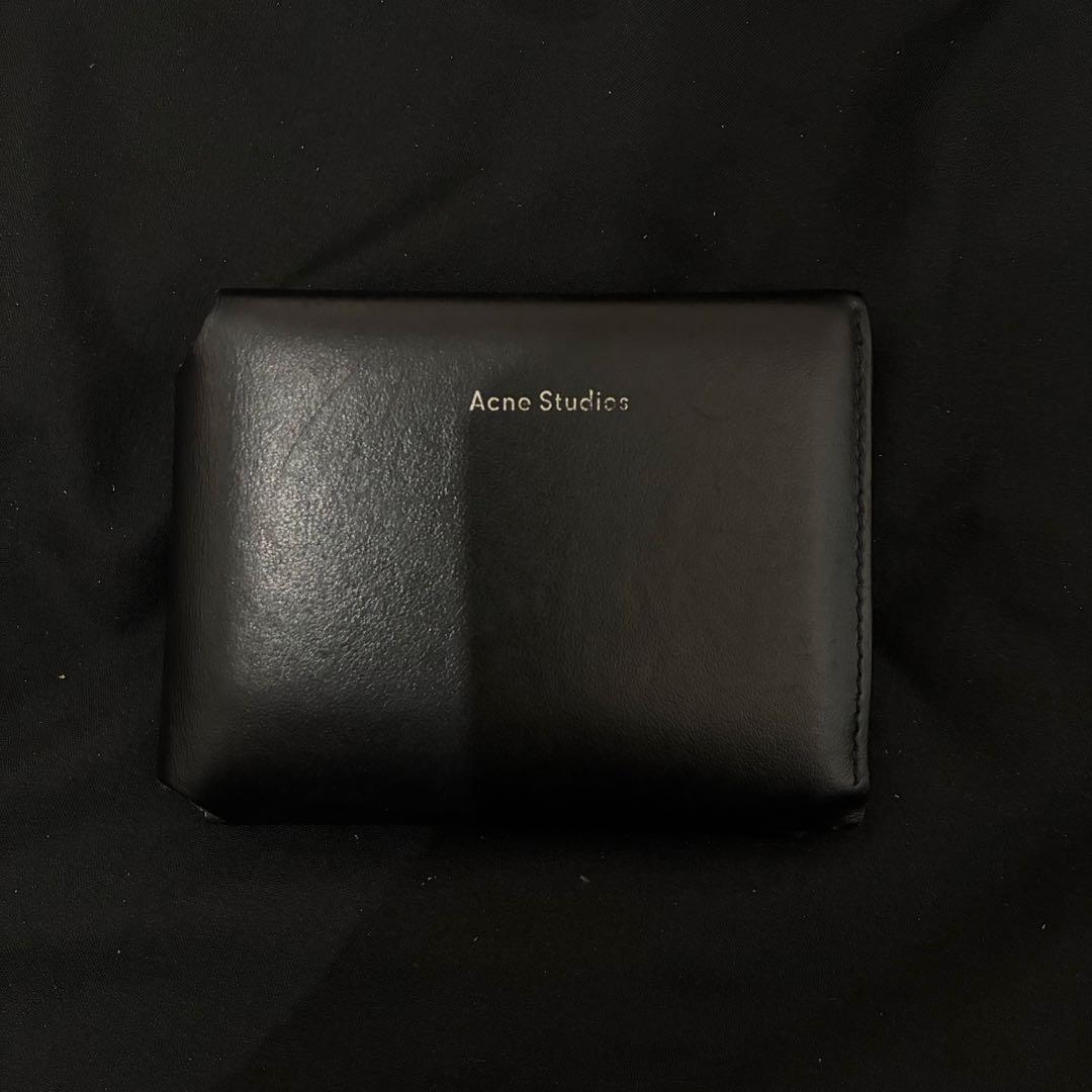 【Acne Studios 】三つ折り財布　ウォレット