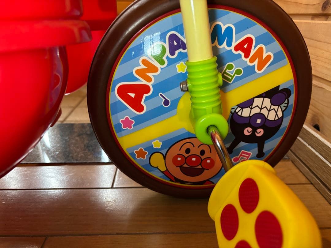 【超美品】アンパンマン デラックス2 三輪車