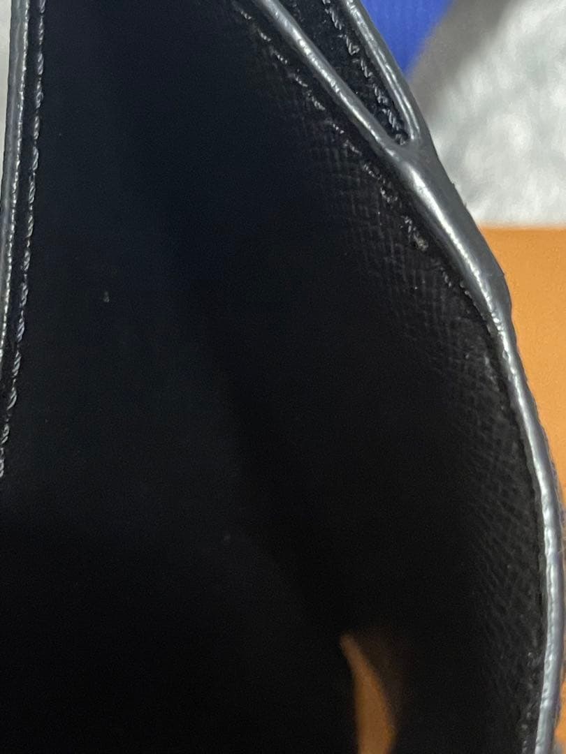 ［美品］LOUIS VUITTON ポルトフォイユ　エピ　三つ折りルイ・ヴィトン