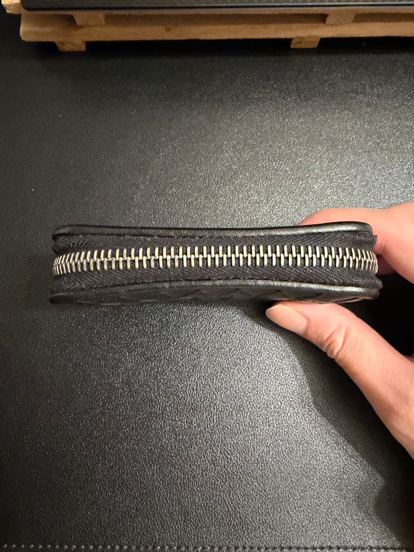 Bottega Veneta ボッテガヴェネタ ケース　ラウンドジップ財布