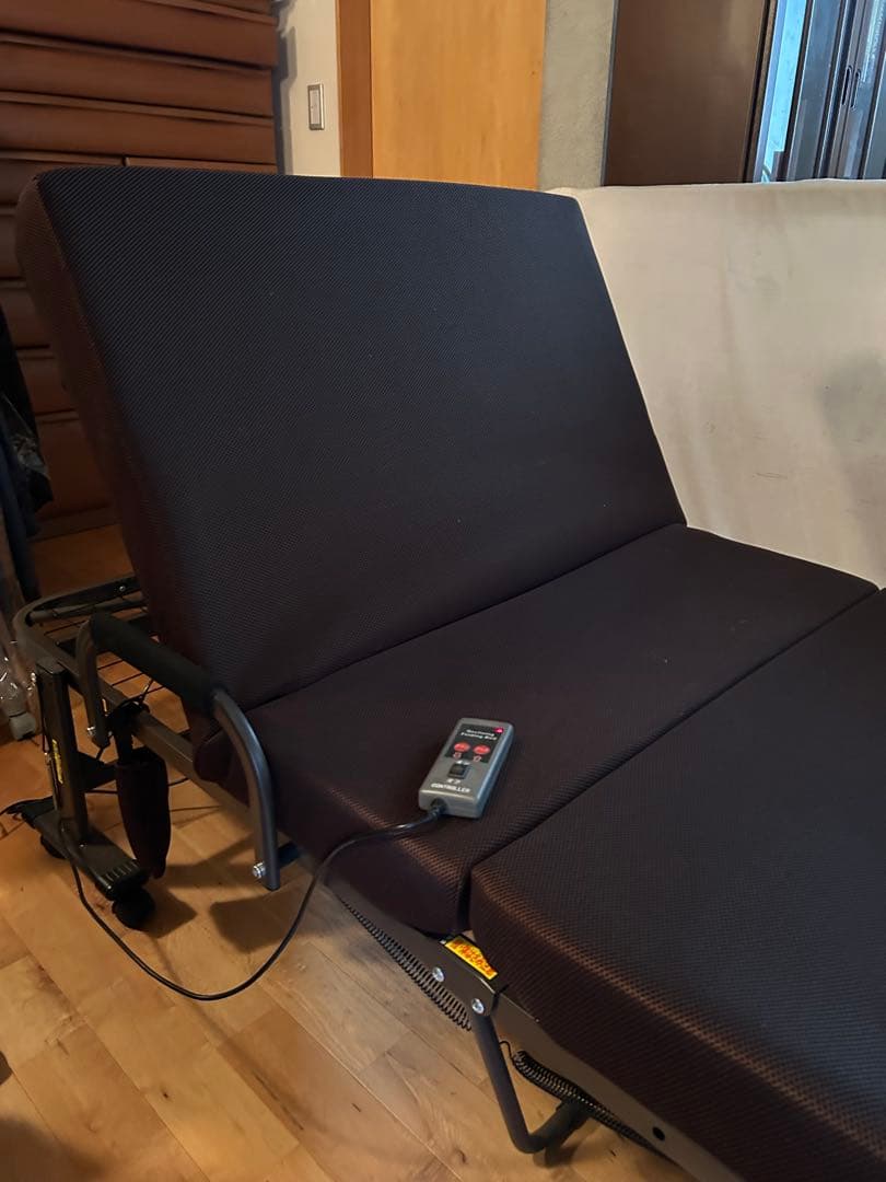 アイリスオーヤマ 折りたたみ電動リクライニングベッド　OTBーKDH