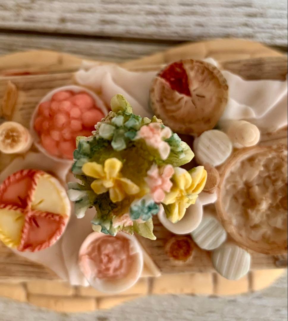 テーブル ブランブリーヘッジ フィギュリン ボーダーファインアーツ