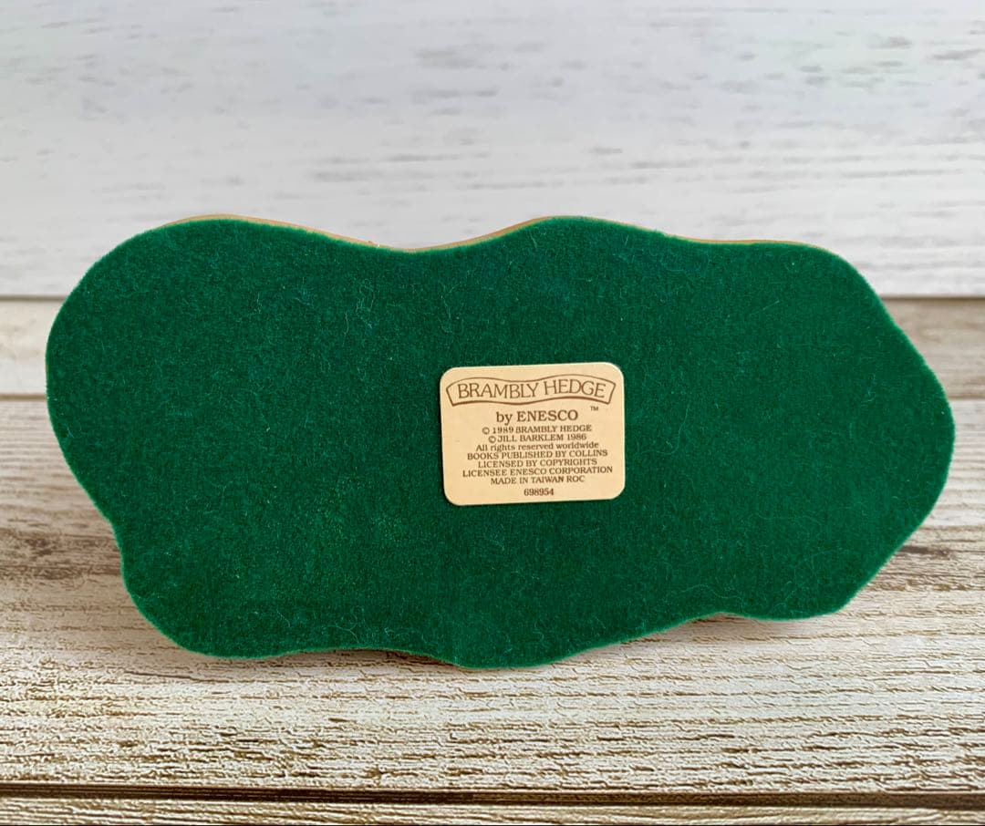 テーブル ブランブリーヘッジ フィギュリン ボーダーファインアーツ