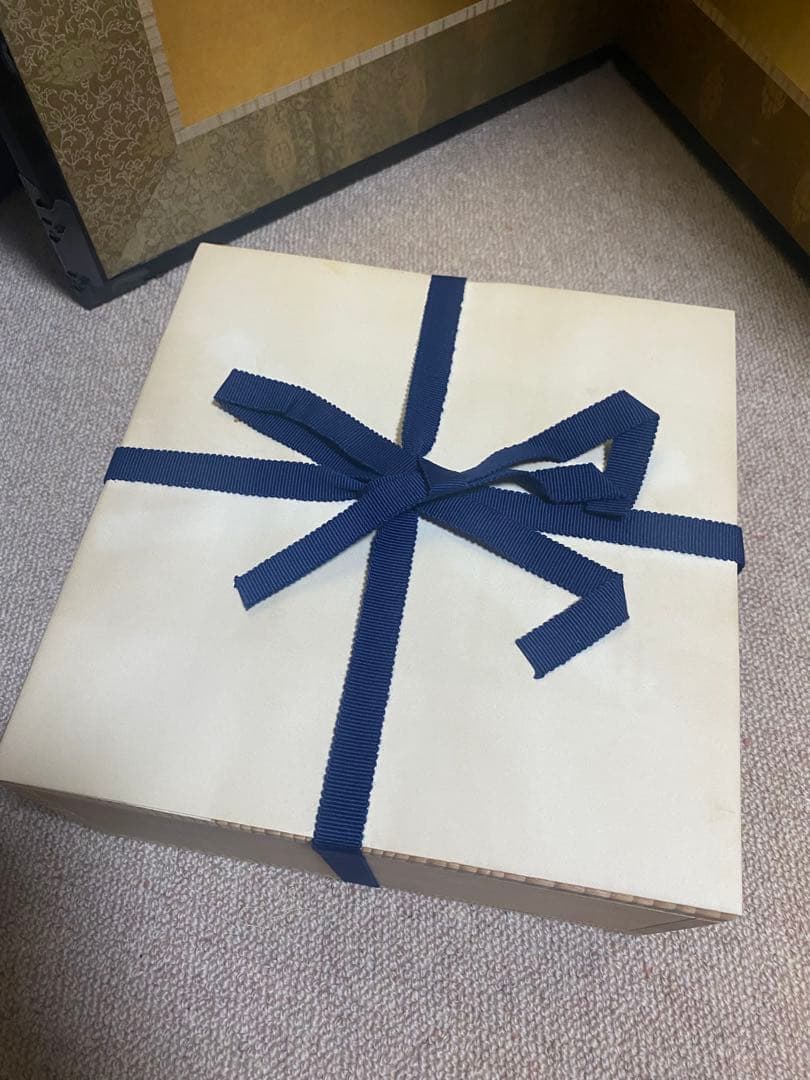 笹爪　虫喰　風炉五徳　釜師　畠春斎氏作　共箱入