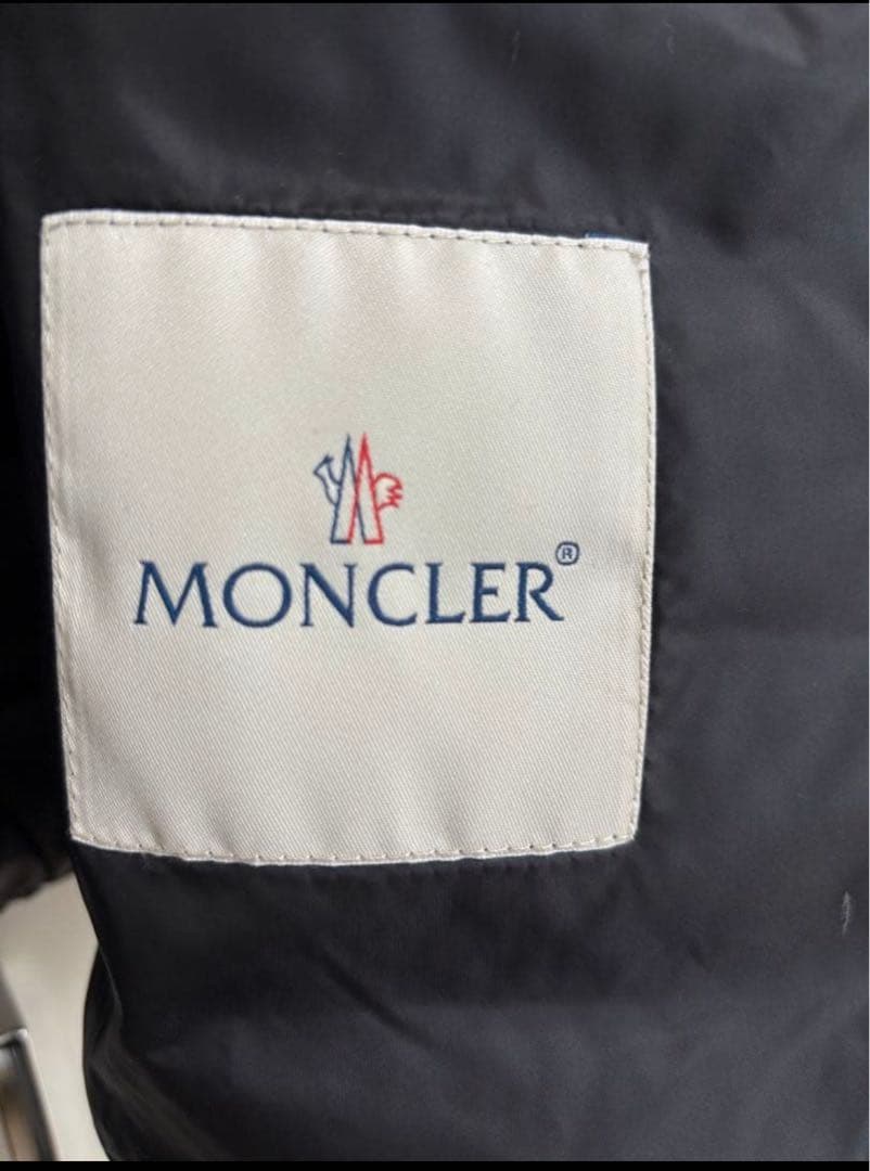 Moncler モンクレール ライトダウンジャケット　サイズ5（ＸＬ〜ＸＸＬ）