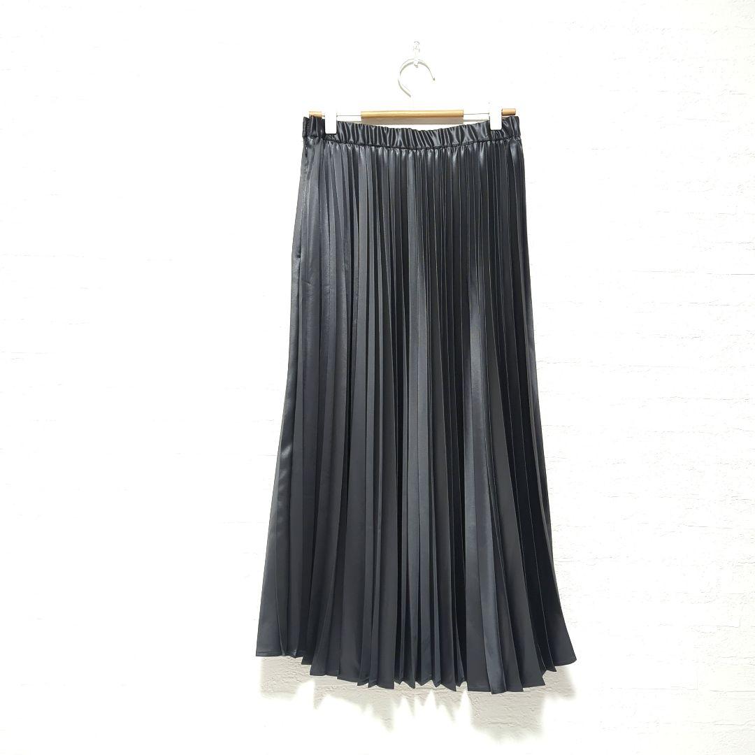 ✨️美品✨️23区 レザーライクプリーツスカート グレー 光沢 36 洗える