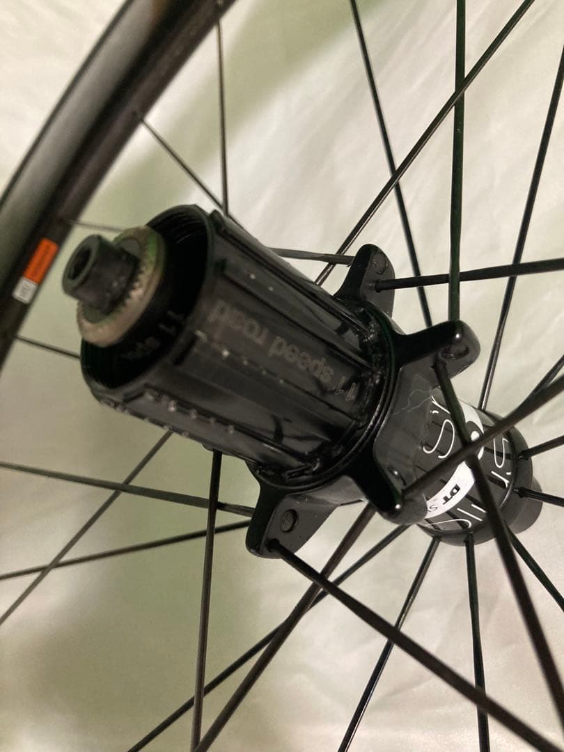 ボントレガー AEOLUS 7 チューブレス カーボンホイール