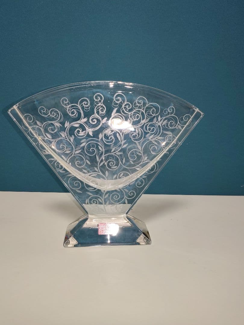 新品未使用、お値下げしました バカラ、花瓶、ギンコ 超希少品、