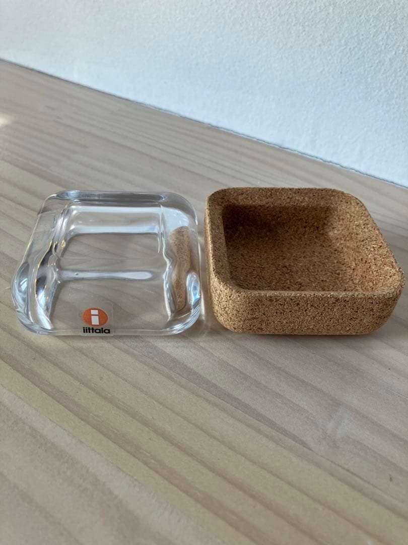 イッタラ　ヴィトリーニ　VITRIINI 小物入れ　クリア×コルク　スモール