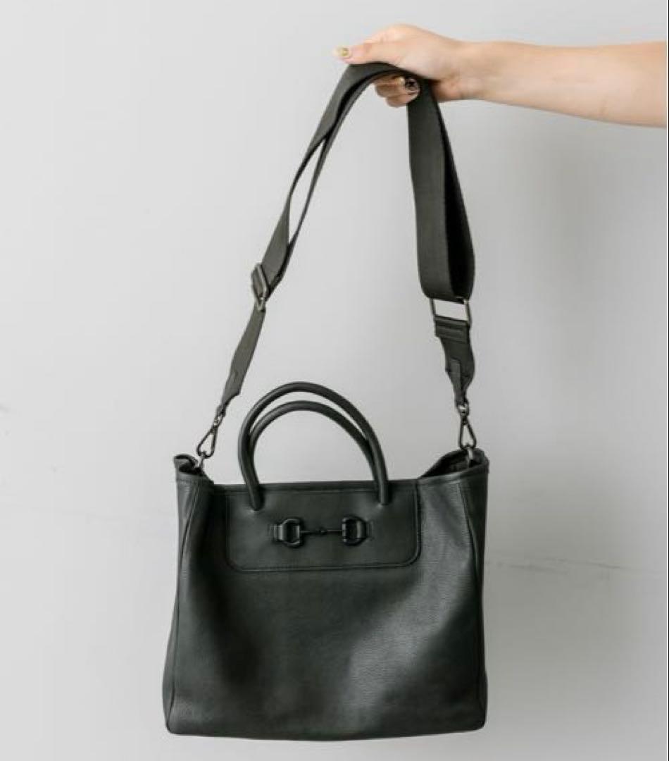 【美品】ear PAPILLONNER 牛革/2WAY ビットトートバッグ　黒