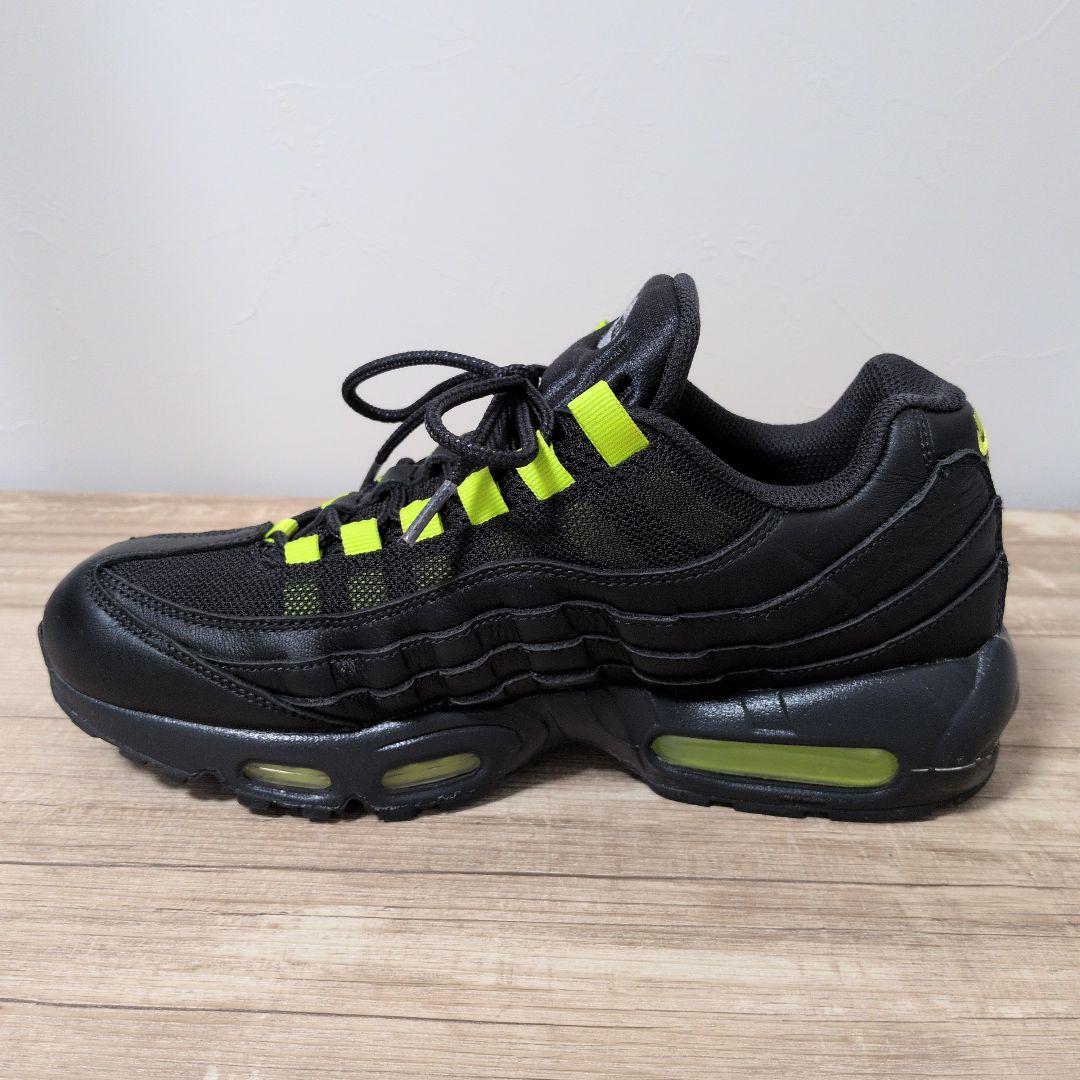 Nike Air Max 95 ブラックネオン