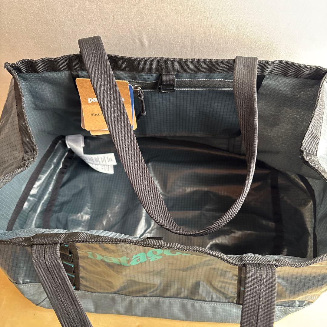 B331新品Patagonia ブラックホールトート 25L トートバッグ大容量