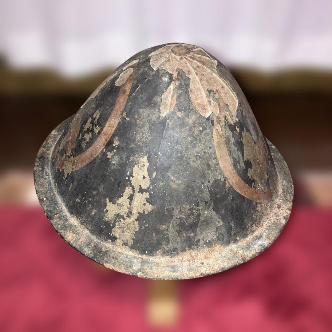 珍品　金漆丸に丸に三つ柏家紋鐵陣笠