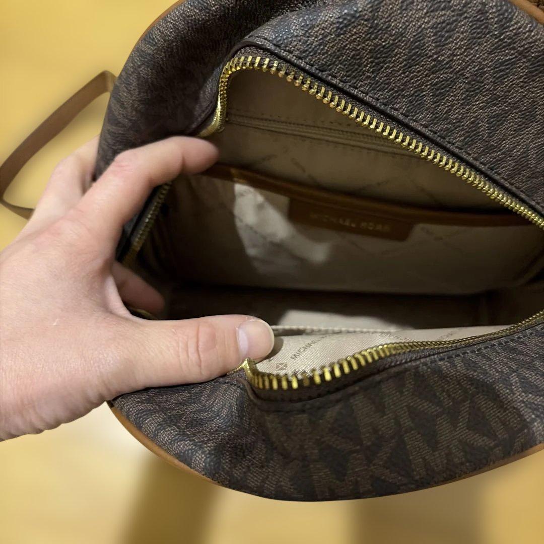 【新品未使用】MICHAEL KORS モノグラムリュック