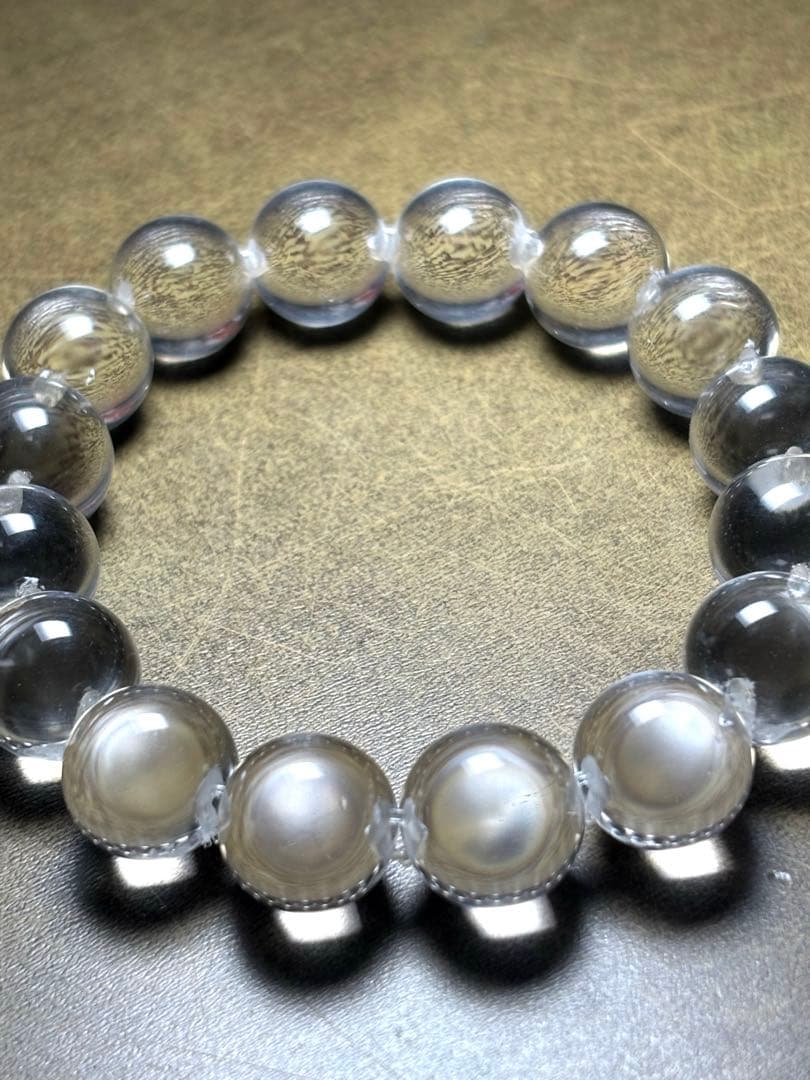 無垢水晶　牛穴ブレスレット約12.8〜13.4㎜ 超高品質　希少　（新品未使用）