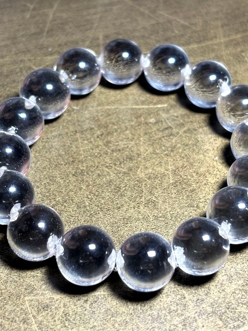 無垢水晶　牛穴ブレスレット約12.8〜13.4㎜ 超高品質　希少　（新品未使用）