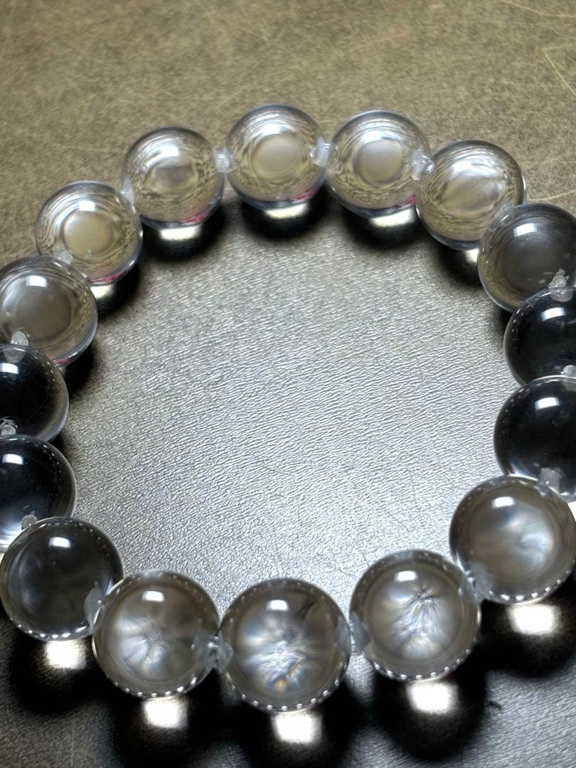 無垢水晶　牛穴ブレスレット約12.8〜13.4㎜ 超高品質　希少　（新品未使用）