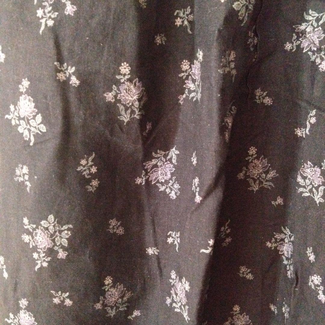 専用です‼️ネストローブ　ヴェリテクールフラワープリントスカート