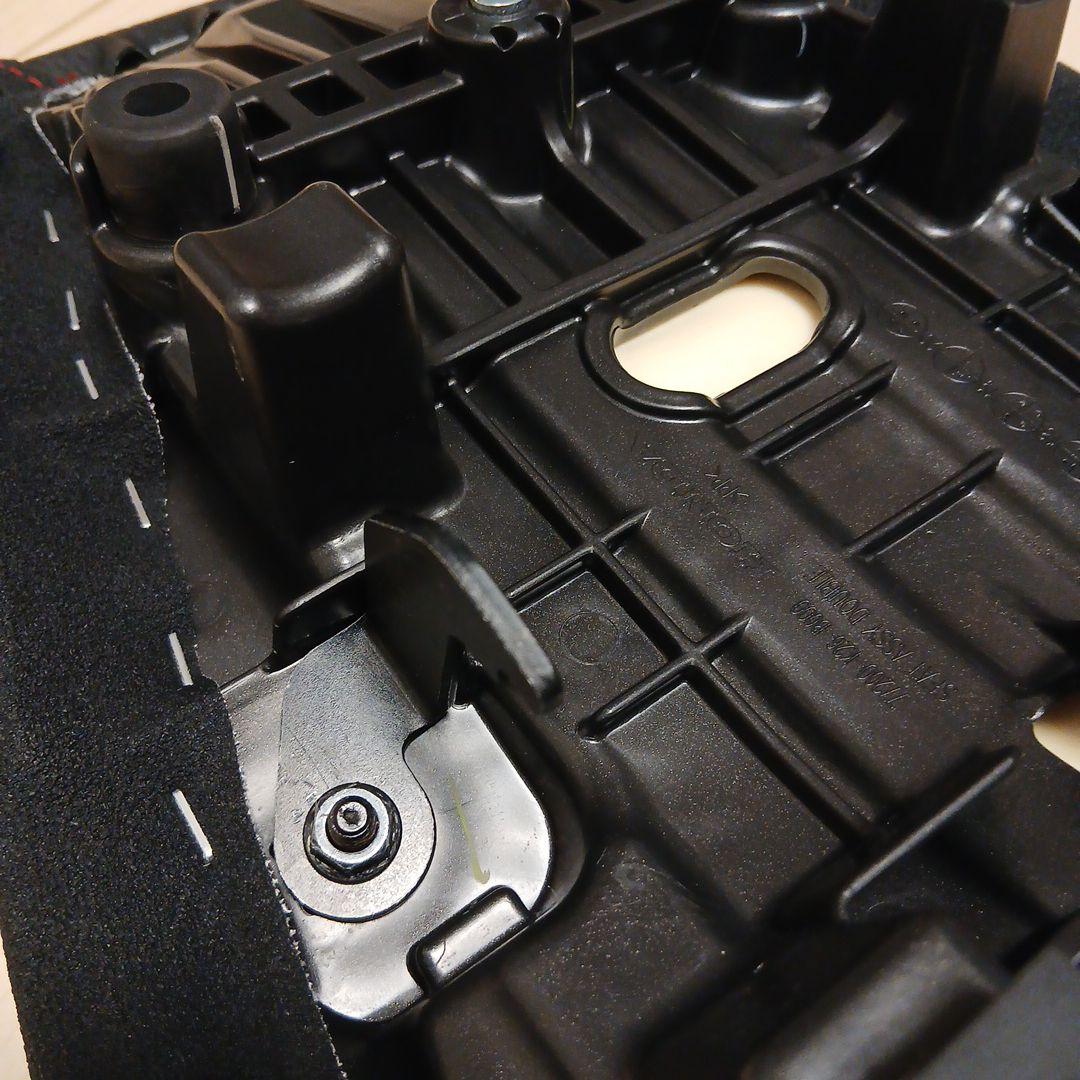 グロム　キタコ　アイディアルシート 赤ステッチ　GROM　JC61後期　JC75