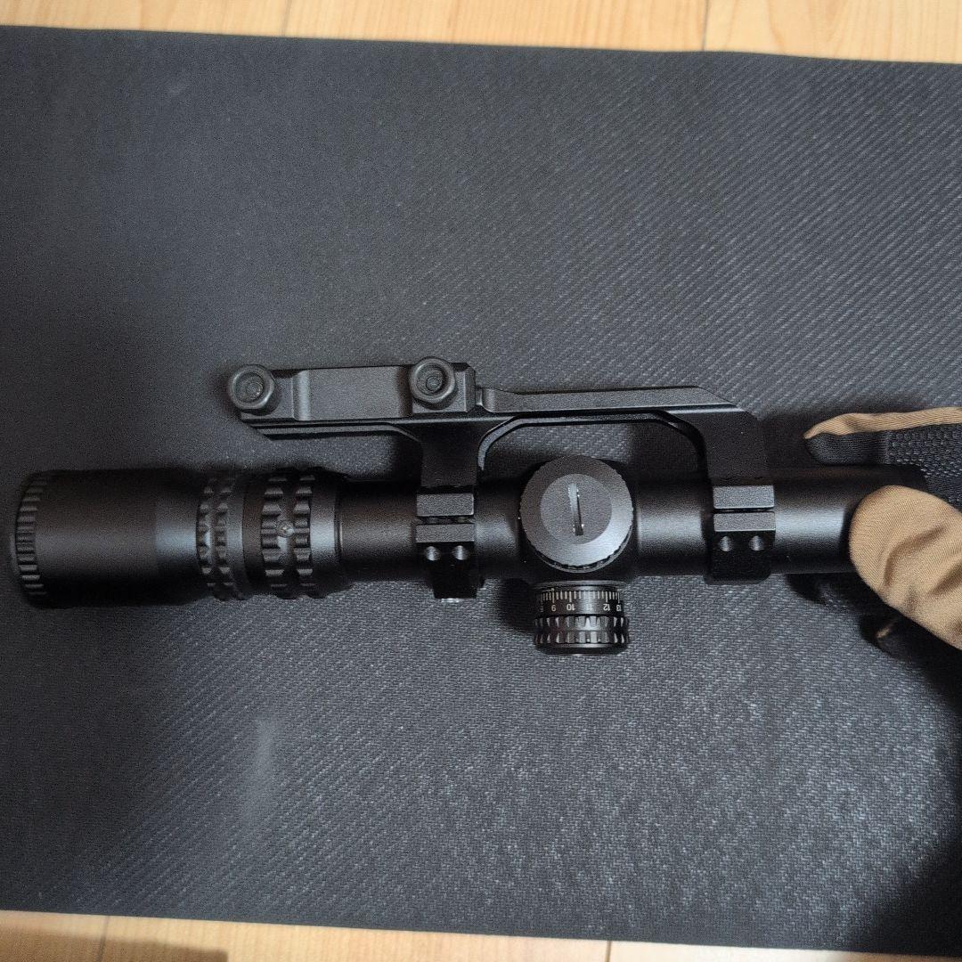 ノーベルアームズ TAC ONE スコープ　1.2-4 マウントレール付