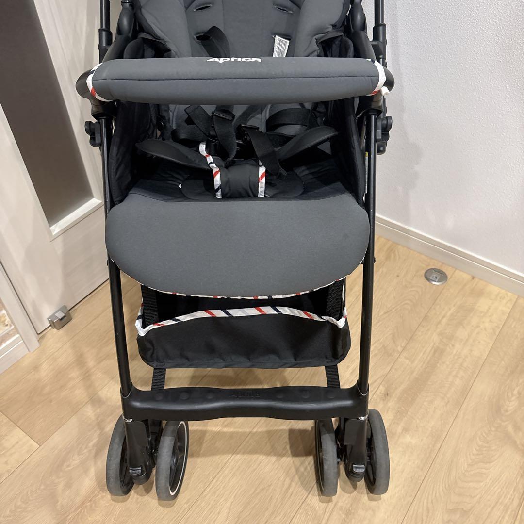 Aprica ベビーカー　ラクーナエアー　両対面式　グレー　ストライプ　軽量