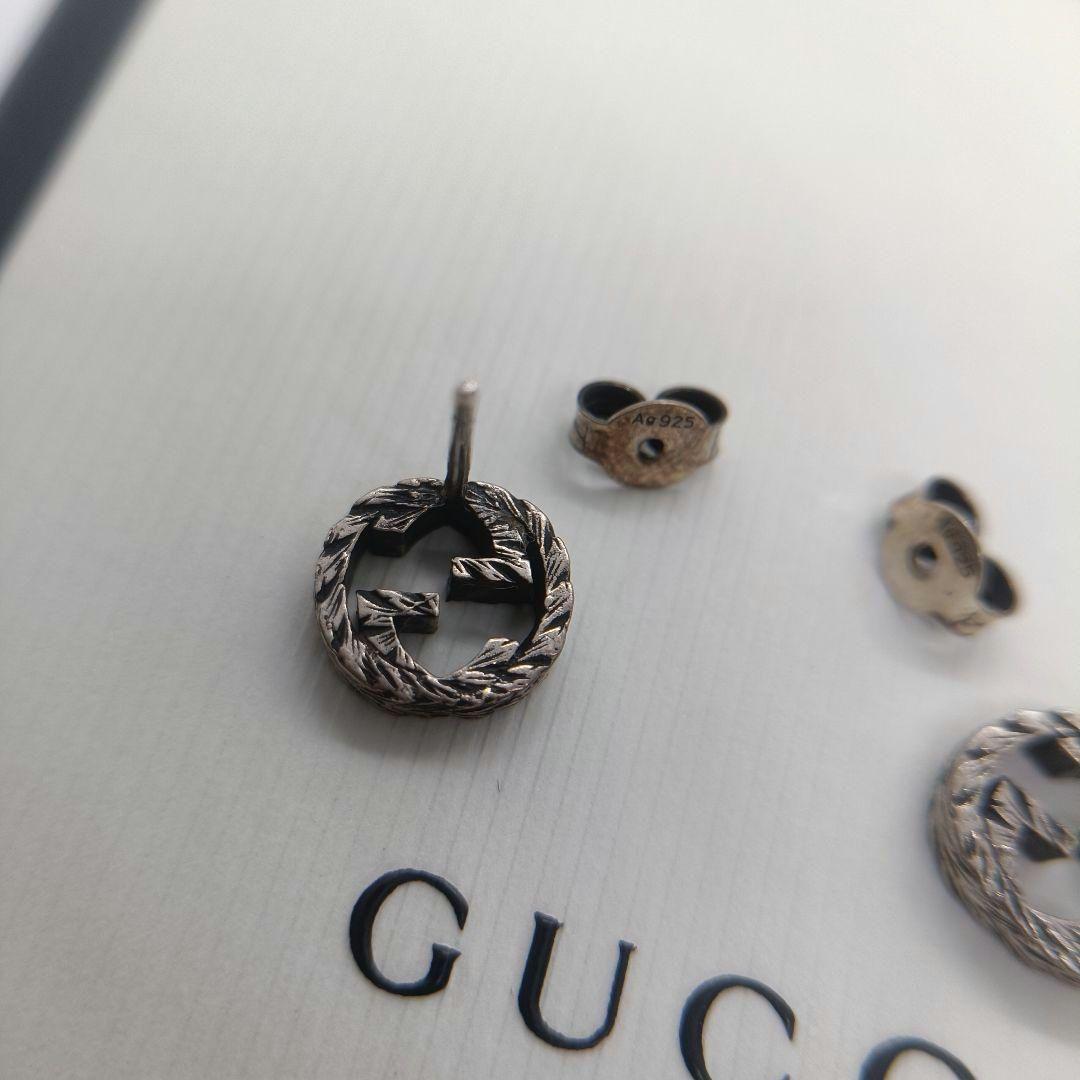 美品✨️　GUCCI　保存箱袋付き　アラベスク　スタッドピアス　シルバー　グッチ