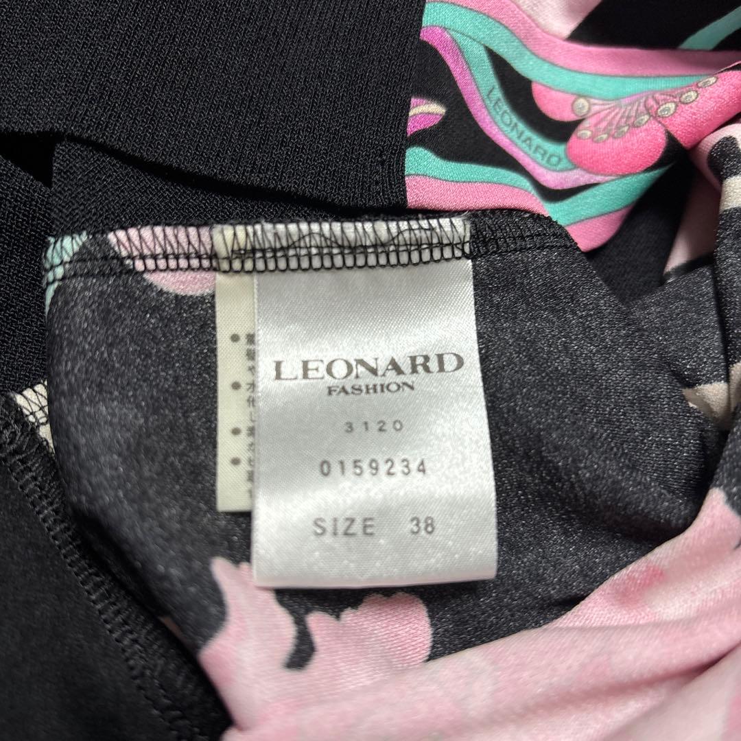 美品　LEONARD 花柄 半袖シャツ ニット黒花柄　38