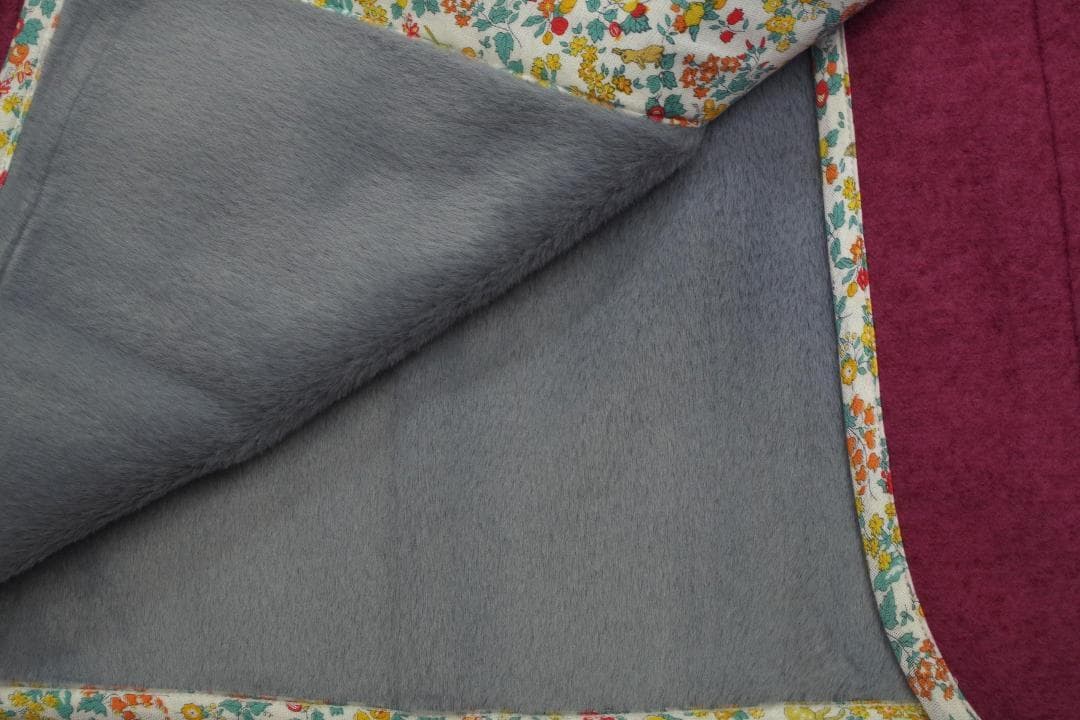 【新品】リバティ LIBERTY fabric　ボンディングフリースベスト（L）