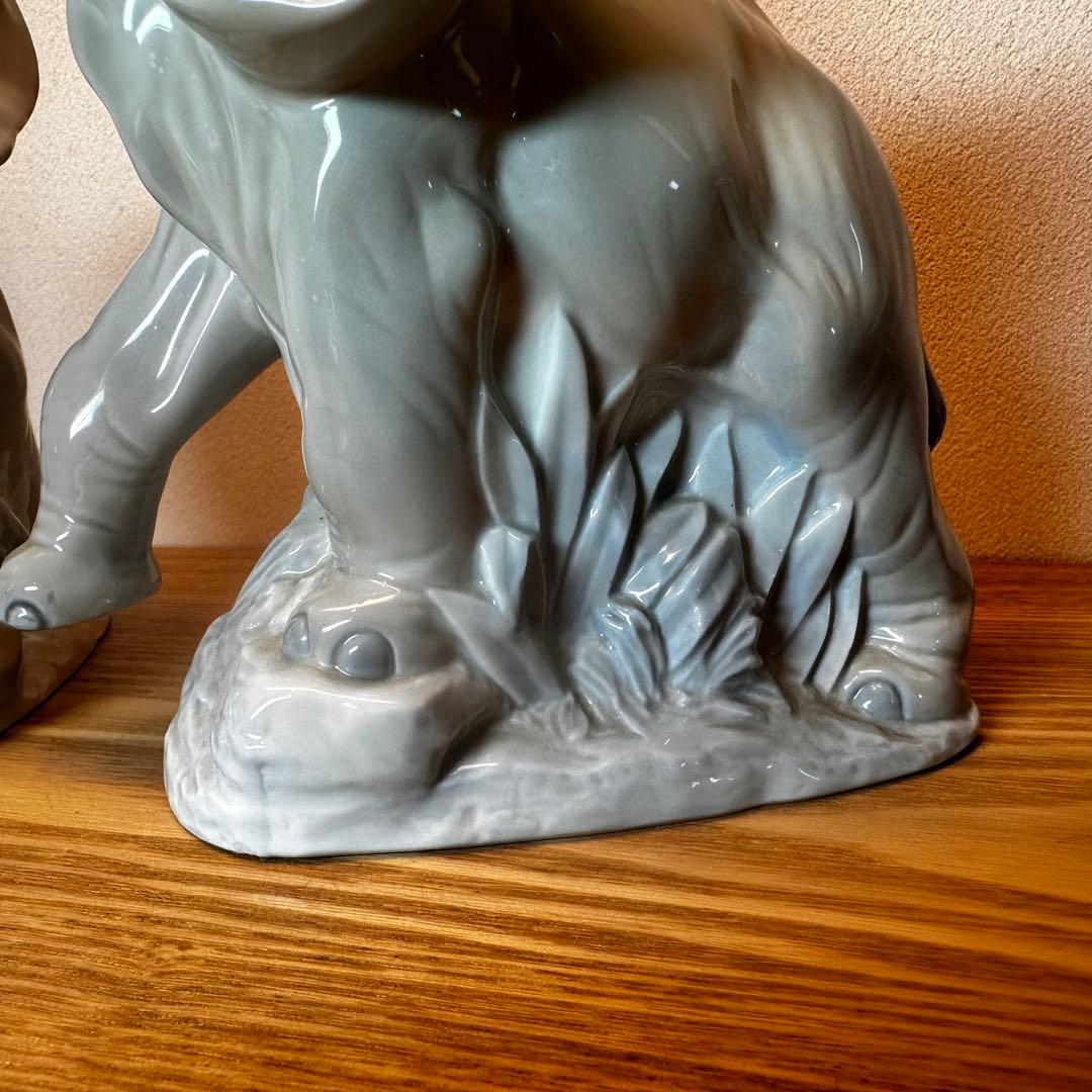 リヤドロ 像 Lladro Nao Elephant 像の置物 スペイン 雄叫び