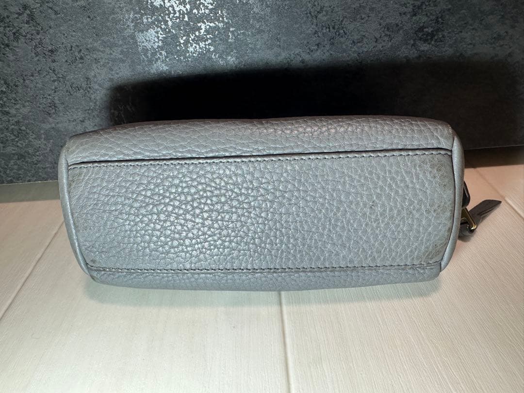 PRADA プラダ ベージュ グレー レザー ポーチ