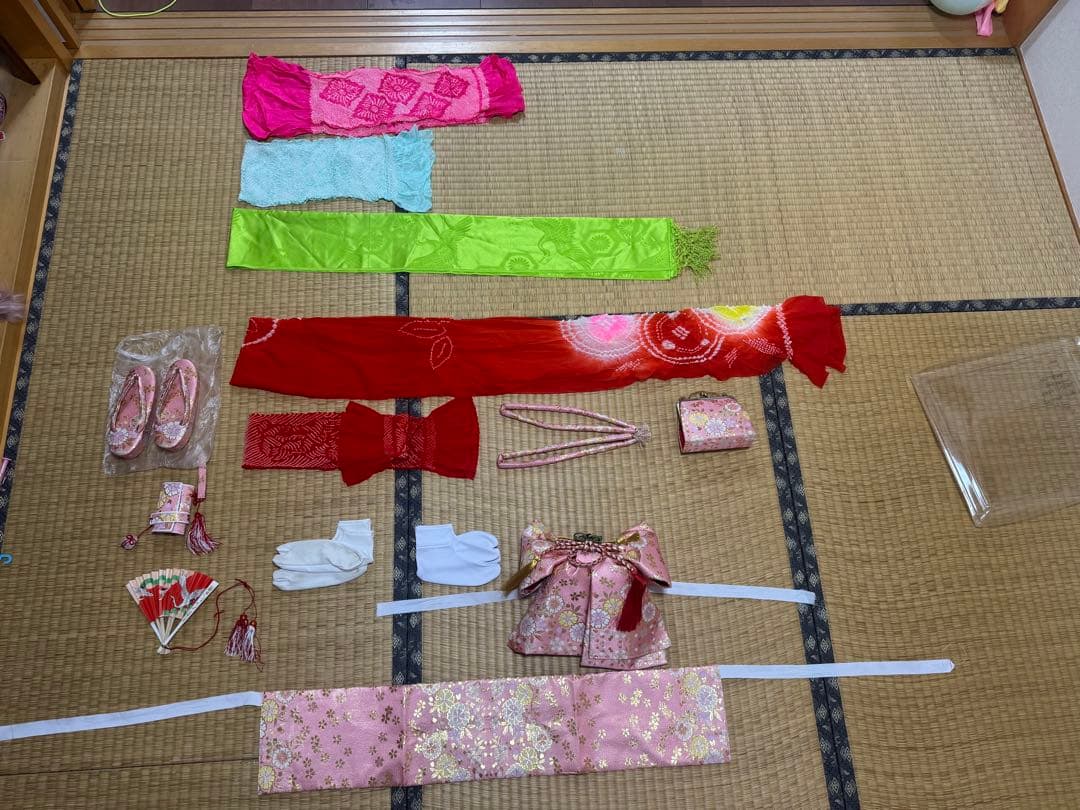 値下げ七五三着物　七歳　正絹フルセット　マリ柄黒