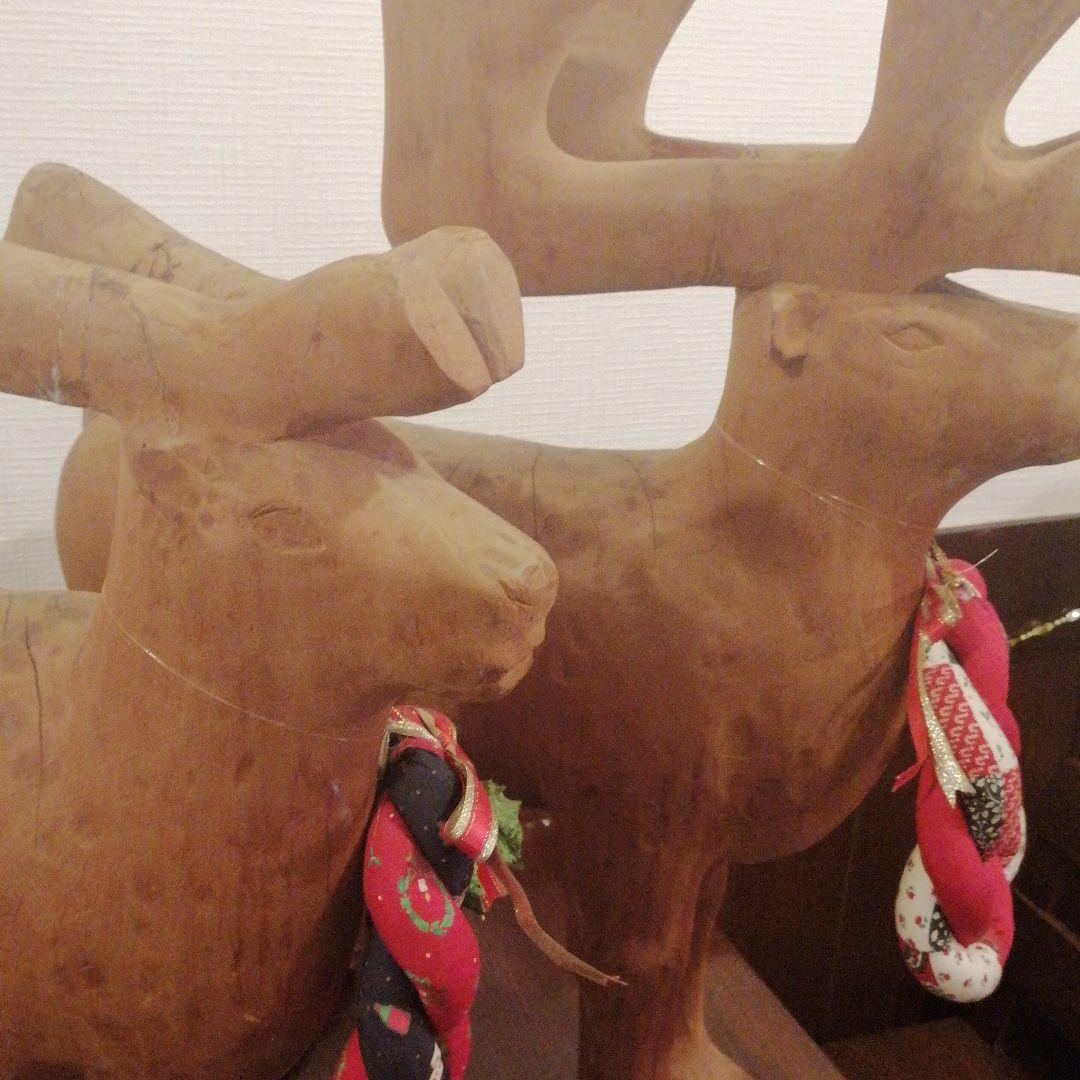 木製ペアトナカイ　木彫りつがいトナカイ