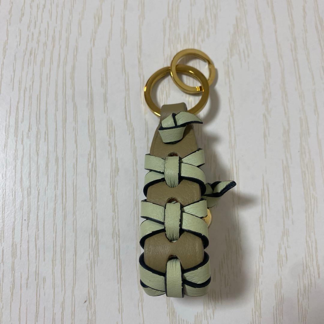 LOEWE クロスブレイデッド　キーリング