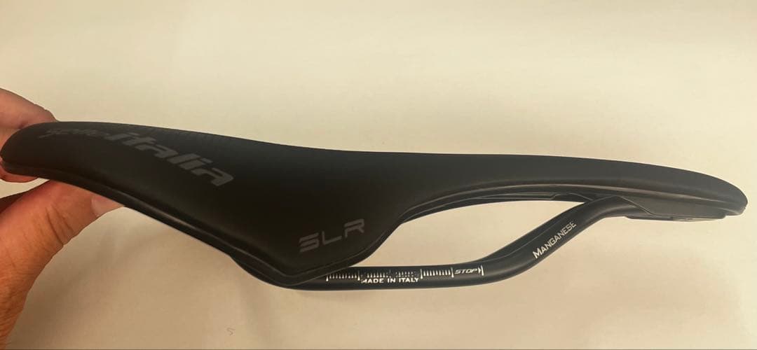 サドル sella italia boost SLR SUPERFLOW