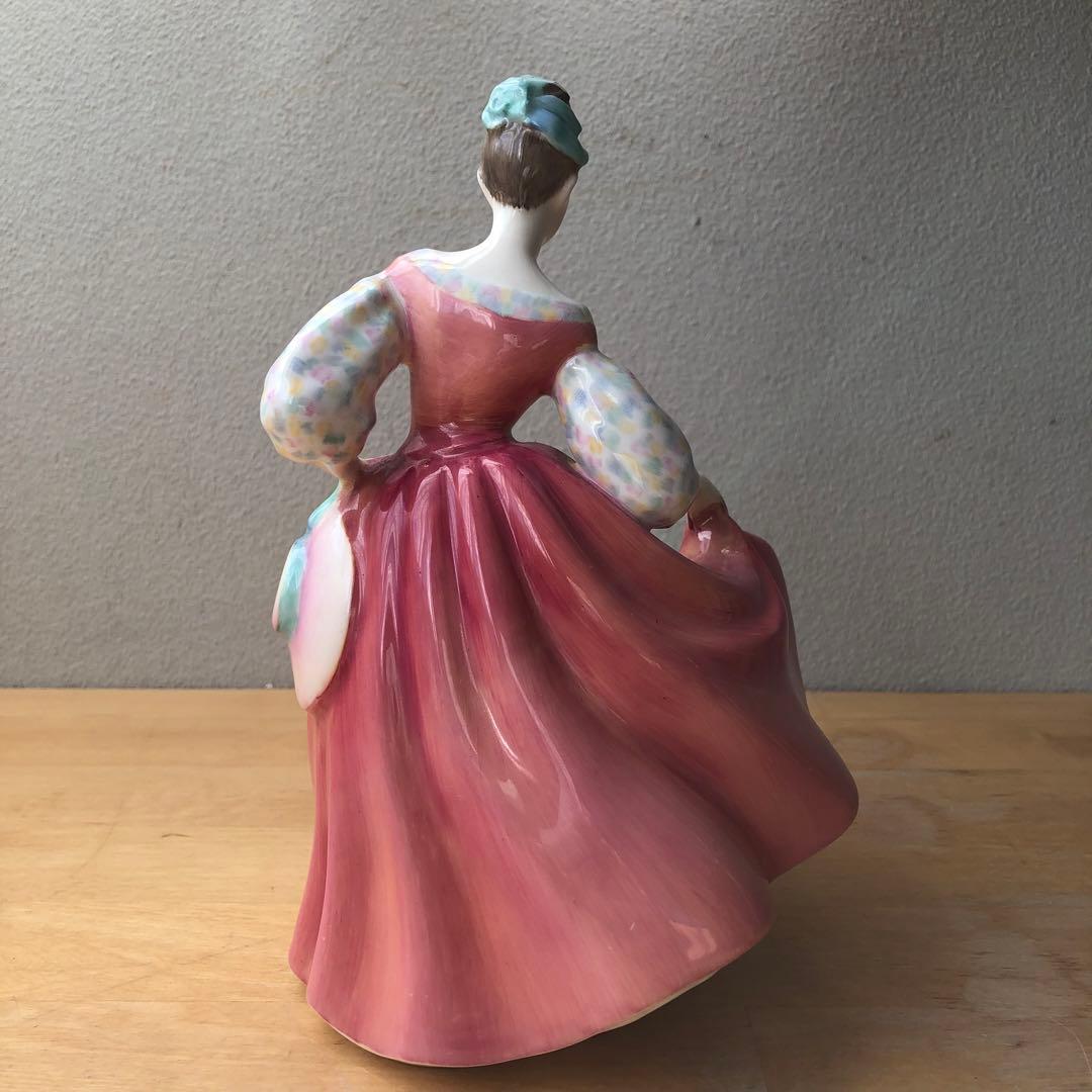 ロイヤルドルトン　フィギュリン　fair lady貴婦人　女性　陶器人形