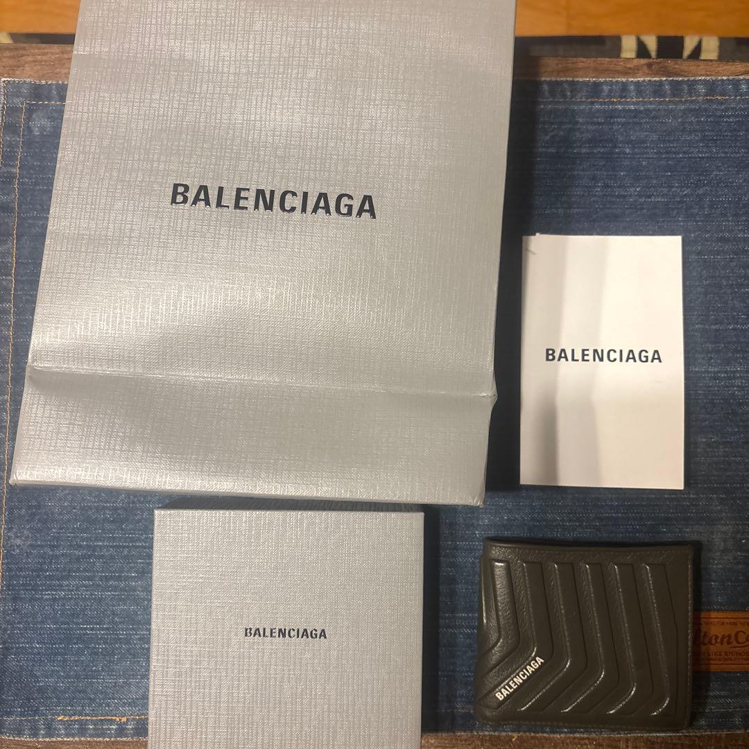 バレンシアガ　財布