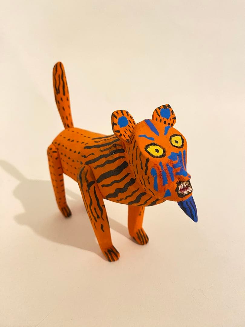 メキシコ工芸品　メキシカンクラフトアート　木彫り人形