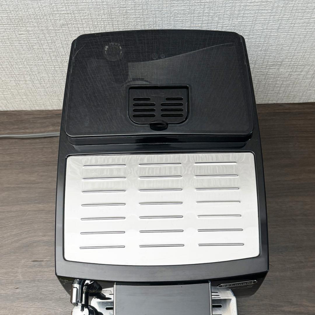 デロンギ マグニフィカS ECAM23120B エスプレッソマシン