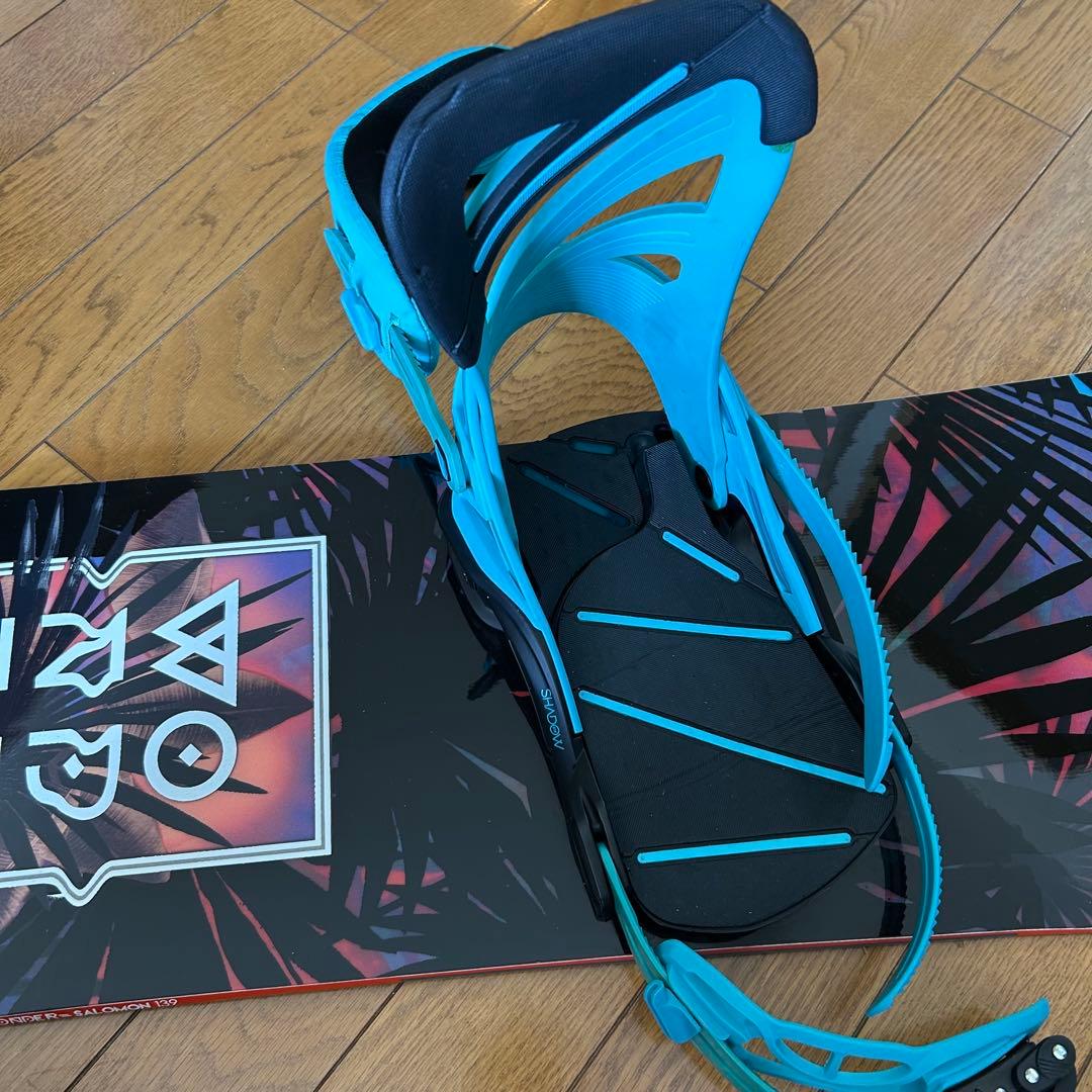 【Salomon】ビンディング付　板 wonder 139cm ホログラムS