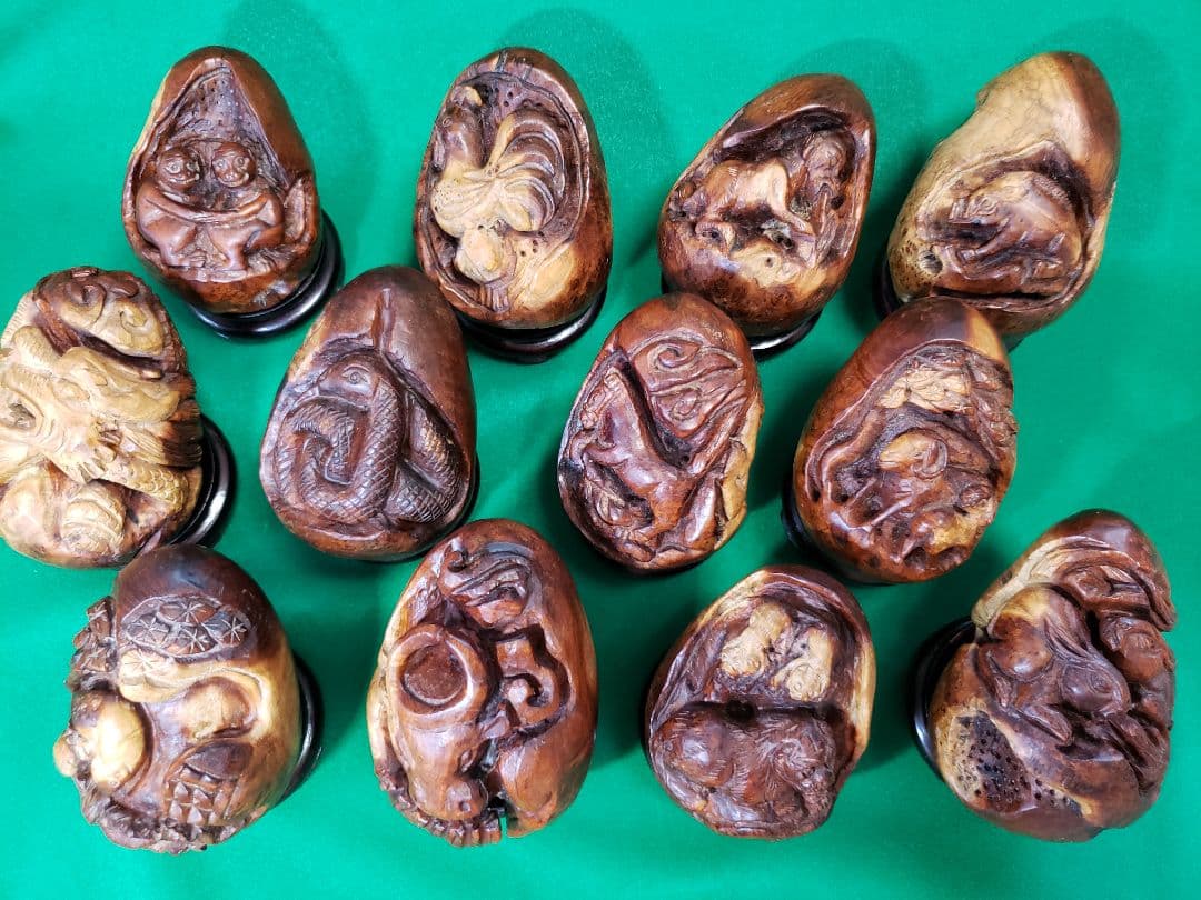 マリン木　薔薇の根　十二支　木彫りの置物