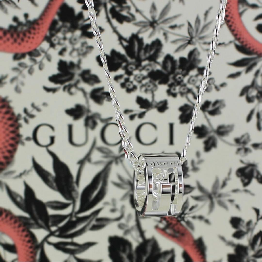 新品　GUCCI グッチ ブランデッドGロゴ ネックレス シルバー　ユニセックス