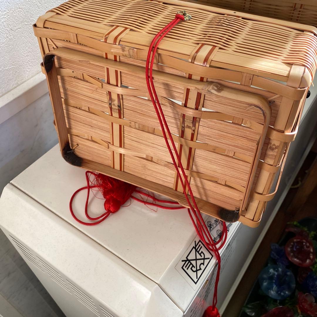 ❣️お値下げ❣️竹籠　　　三段お弁当籠　　大