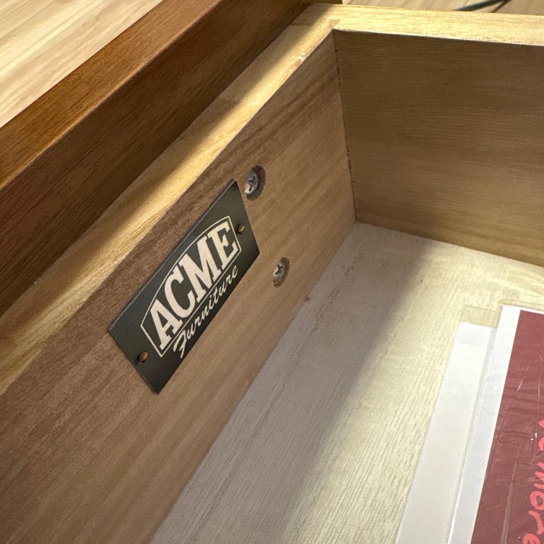 【極美品】TRESTLES TV BOARD LOW