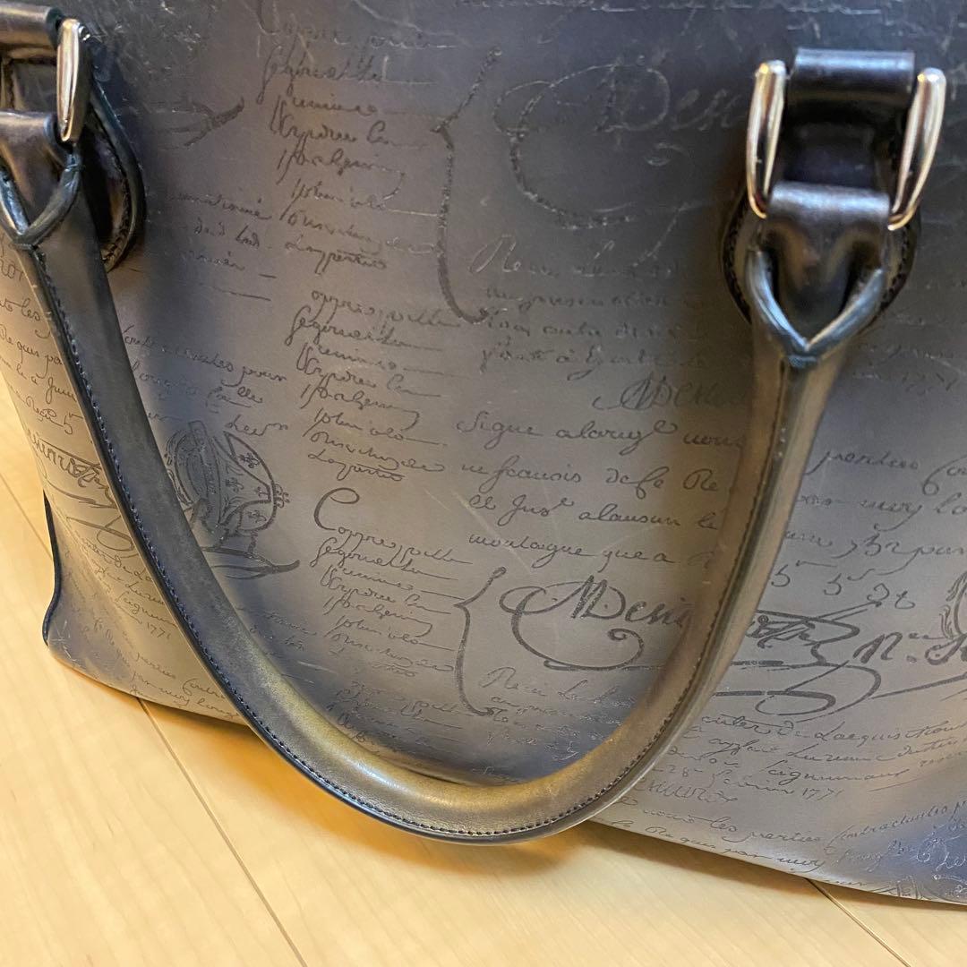 美品!定価55万　新ロゴ自立◎berlutiベルルッティトゥジュールトートバッグ