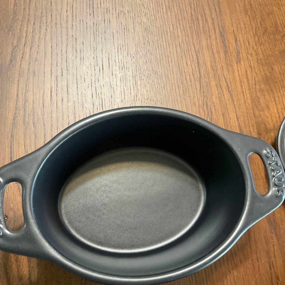 レア　ストウブ　STAUB マットブラック　ミニココット11cm セラミック　皿