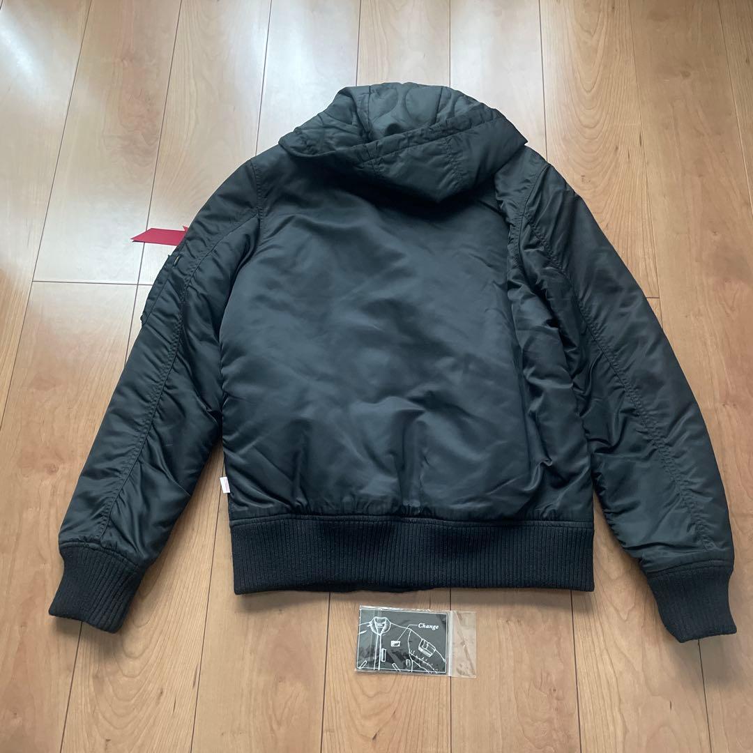 美品！ALPHA INDUSTRIES フード付きブラックブルゾン　TA1260